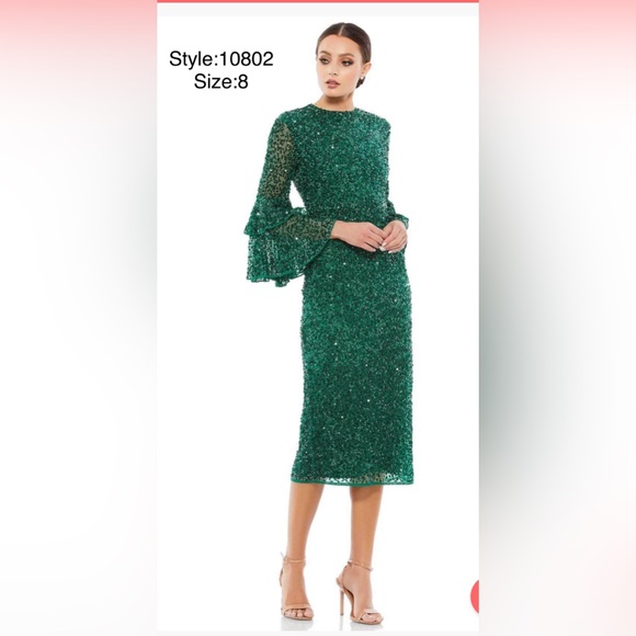 Mac Duggal Dresses & Skirts - Fully sequined ruffled tiered 3/4 sleeve midi dress